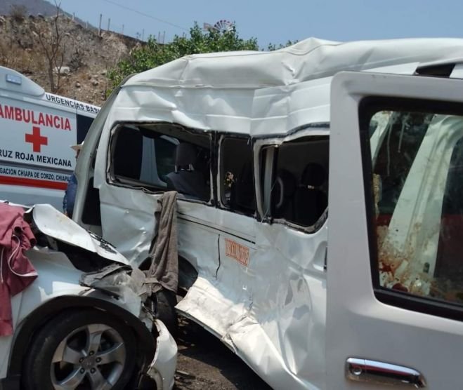 Cuatro muertos y 20 lesionados deja accidente en la de cuota San Cristóbal-Tuxtla