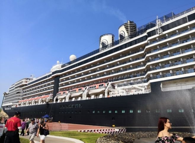 Llega a Puerto Chiapas crucero Ms Oosterdam con más de 2 mil 700 turistas