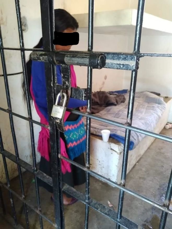 En Chanal encarcelan a mujer por presunta infidelidad