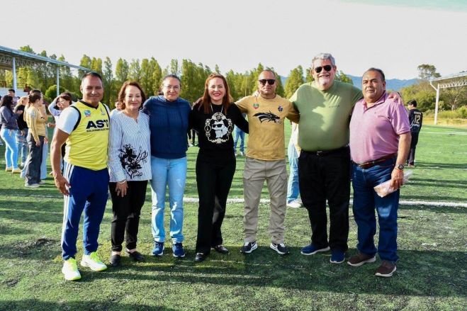 Impulsa Fabiola Ricci la rehabilitaci&oacute;n de cancha de f&uacute;tbol americano