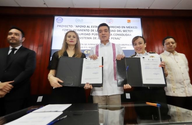 Destaca Rutilio Escandón suma de esfuerzos para fortalecer profesionalización policial