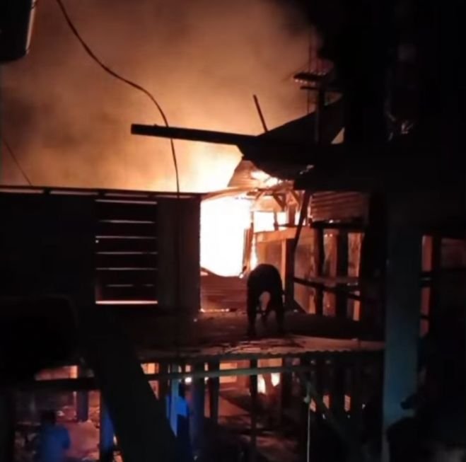  Se incendia mercado en San Juan Cancuc