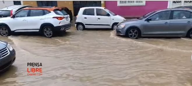 Fuertes lluvias con tormenta eléctrica azotan SCLC