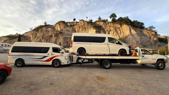 Aseguran dos unidades de transporte irregular en San Crist&oacute;bal