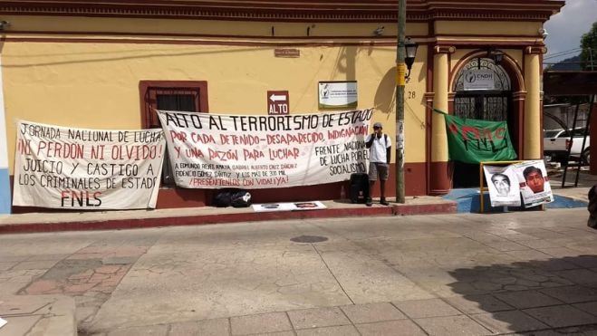 Integrantes del FNLS toman instalaciones de la CNDH en San Cristóbal de Las Casas 