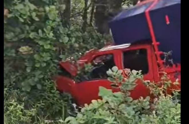 Tres lesionados tras accidente carretero en Huixt&aacute;n