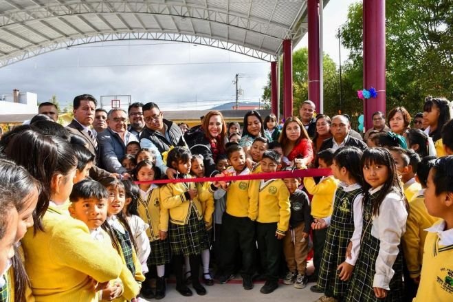 Inauguran domo escolar en primaria H&eacute;roes de Nacozari