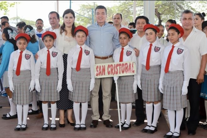 Fomentar valores, principios y el respeto a la patria, forma una mejor sociedad: Rutilio