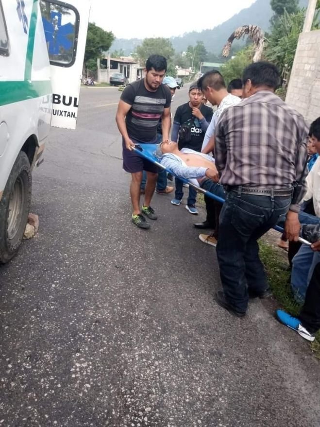 Dos motociclistas gravemente lesionados deja accidente