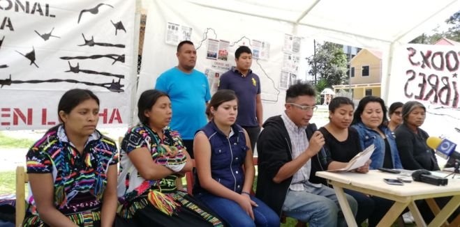 Familiares de presos realizan ayuno afuera del Cerss 5