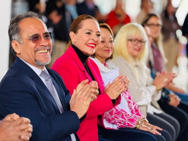 Encabeza Ayuntamiento de San Crist&oacute;bal homenaje c&iacute;vico con participaci&oacute;n estudiantil de la Secundaria T&eacute;cnica No. 128