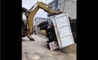 Volteo pierde estabilidad y vuelca  en la Hormiga