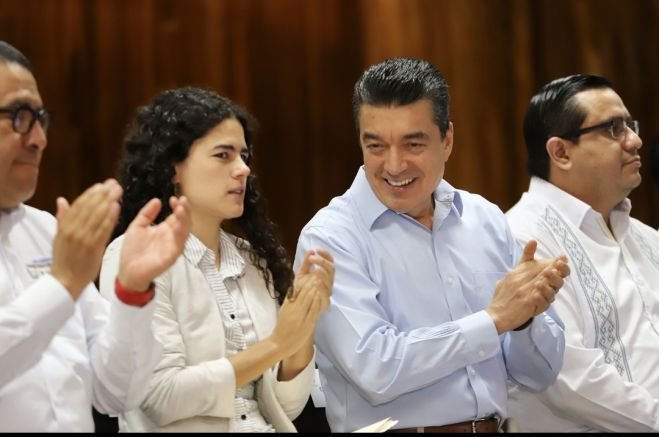 J&oacute;venes Construyendo el Futuro ofrece un mejor destino a Chiapas: Rutilio Escand&oacute;n