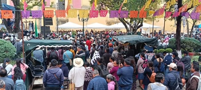 Miles de feligreses peregrinan para recordar al padre Marcelo Pérez