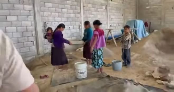 Mujeres impulsan construcción de templo en Chalchihuitán