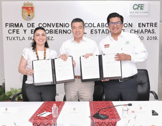 Modernizar infraestructura el&eacute;ctrica, necesario para el progreso de Chiapas: Rutilio Escand&oacute;n