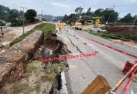 Derrumbe afecta la carretera federal entre Teopisca y San Crist&oacute;bal de Las Casas