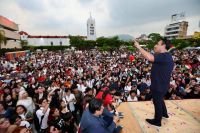 Eduardo Ram&iacute;rez se compromete a caminar con la comunidad LGBTQ+ en Chiapas