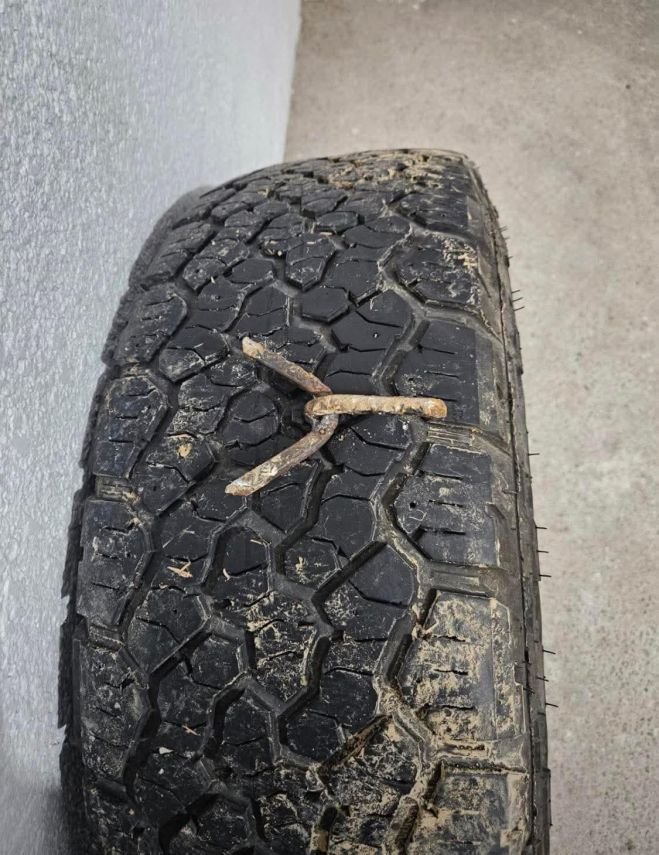 Persisten los &ldquo;poncha llantas&rdquo; en Huixt&aacute;n; piden extremar precauciones