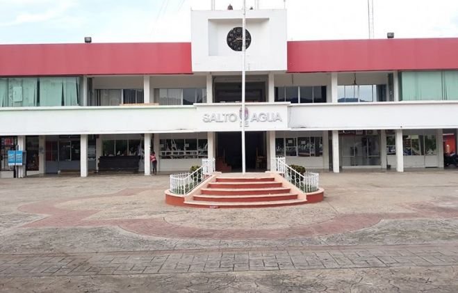 Grupos armados tienen sitiados a integrantes del CNI denuncia el Frayba