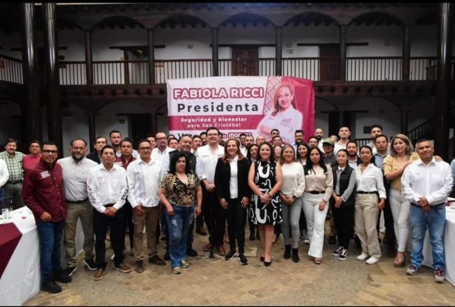 Se reúne Fabiola Ricci con arquitectos de San Cristóbal