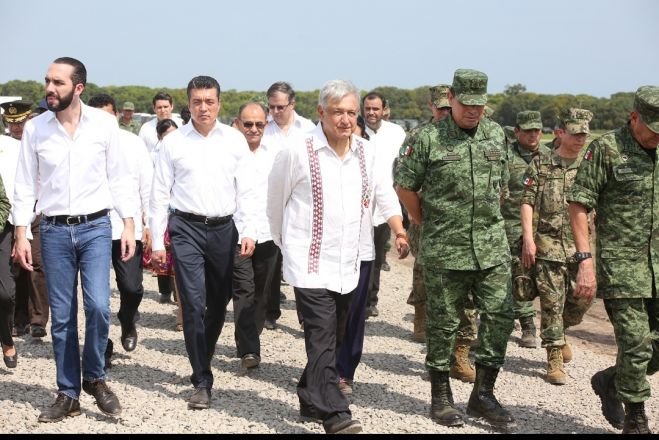 Rutilio Escand&oacute;n destaca visi&oacute;n del presidente AMLO para atender la migraci&oacute;n desde las causas