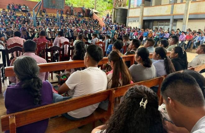 Encuentro interreligioso re&uacute;ne a cat&oacute;licos y evang&eacute;licos en San Juan Cancuc 