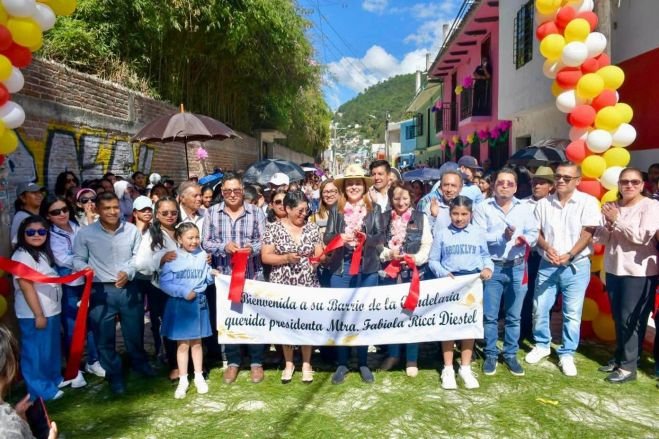 Rehabilitaci&oacute;n integral de la Calle de Los Le&ntilde;adores