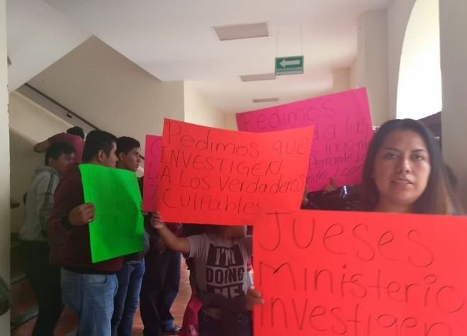 Habitantes de Soyal&oacute; se manifiestan en el Palacio de Justicia