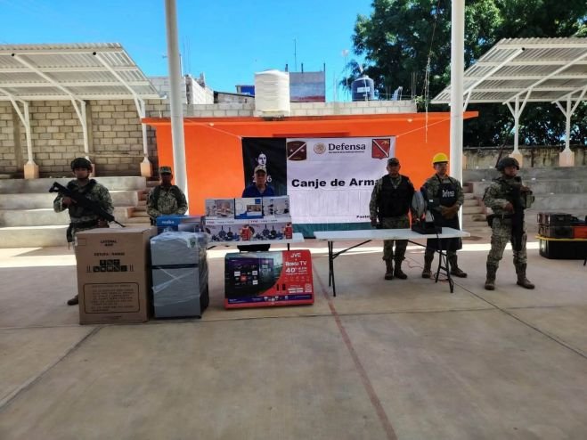 Canje de armas busca consolidar la paz en Pantelh&oacute; tras a&ntilde;os de violencia