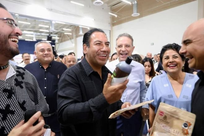 Convoca Eduardo Ramírez a las y los emprendedores a trabajar en unidad para fortalecer el desarrollo económico y turístico