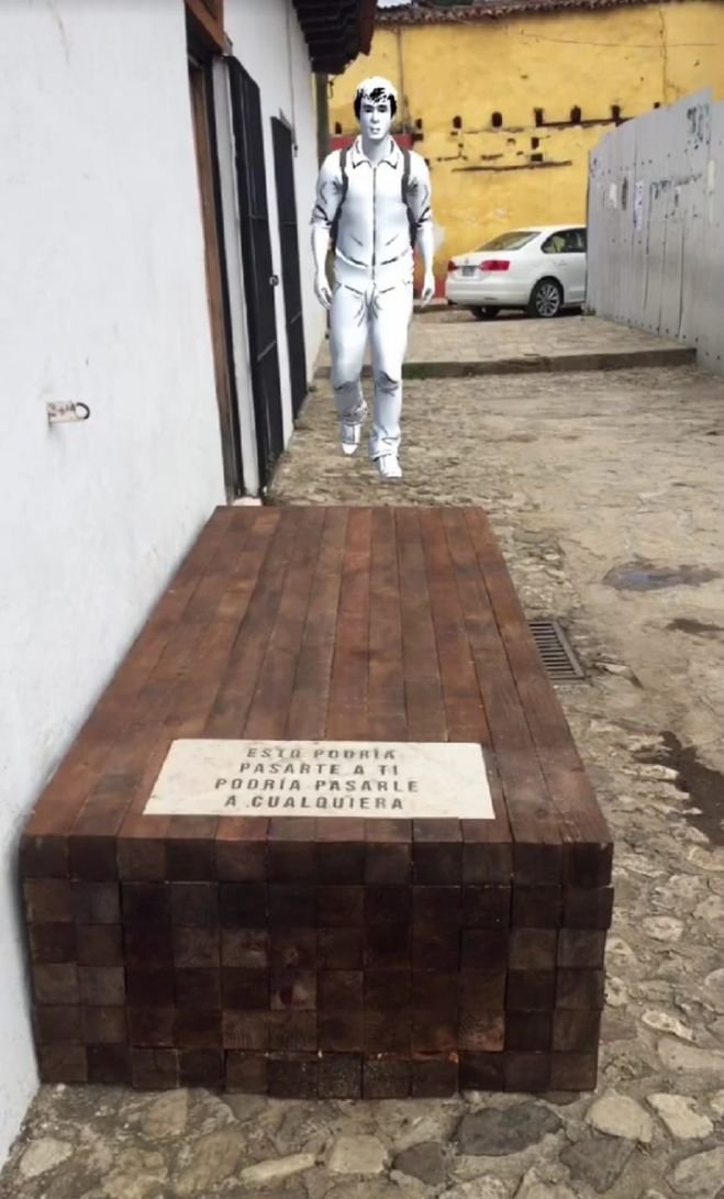 Colocan monumento digital al Estudiante Ca&iacute;do en el Centro Cultural el Carmen