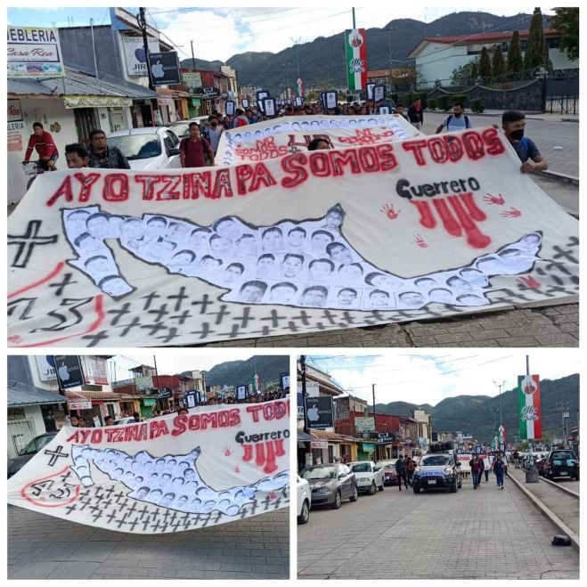 Maestros  y  normalistas marchan en San Cristóbal