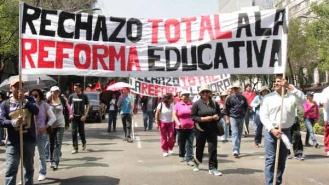 “Va a caer, va caer, la reforma va a caer"