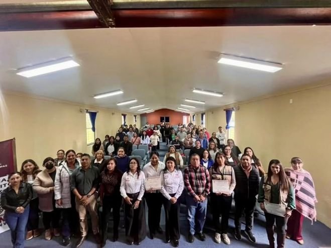 Capacitan a docentes para prevenir violencia escolar y familiar