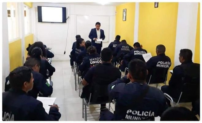 Fiscal&iacute;a General de la Rep&uacute;blica capacita a polic&iacute;as municipales de San Crist&oacute;bal