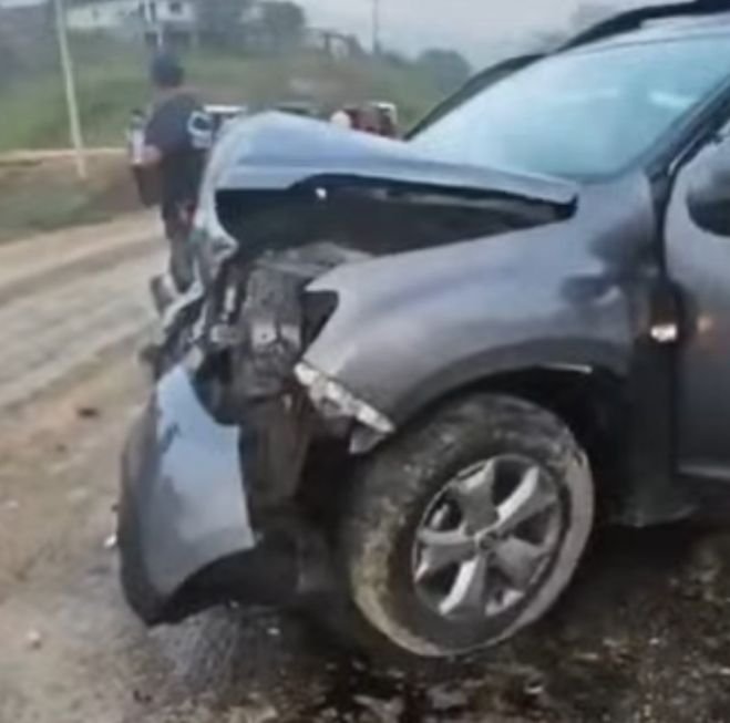 Maestro se duerme al volante y provoca fuerte choque en Maravilla Tenejapa
