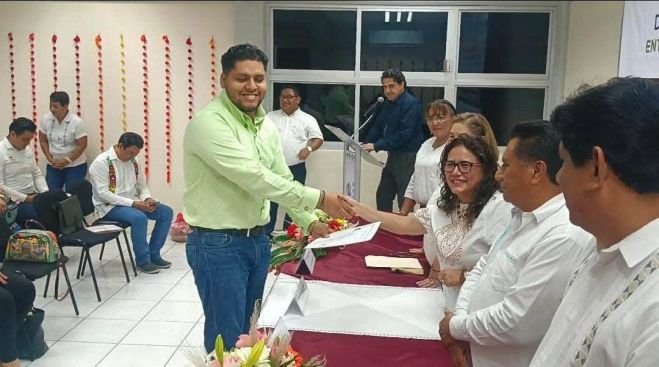 Integrantes del INEM reciben certificaci&oacute;n en investigaci&oacute;n educativa