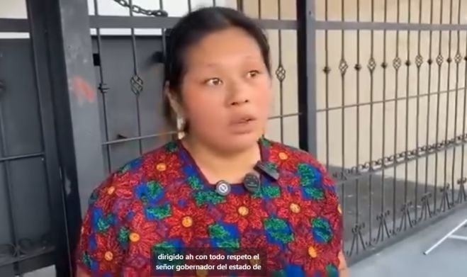 Desplazados de Chenalhó exigen justicia frente al Palacio de Gobierno en Tuxtla Gutiérrez