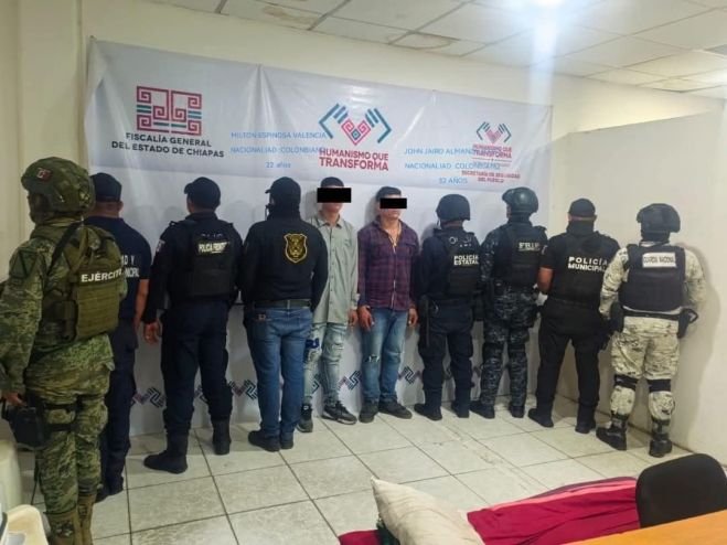 Detienen a colombianos con presunta droga en Tapachula.