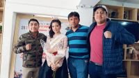 Coronan a Alejandra I, como reina team del Club Travieso