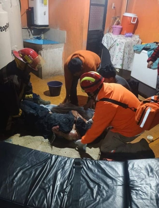 Explosión en vivienda deja un lesionado 