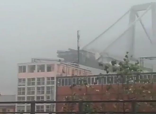 Se desploma puente en Génova; al menos 30 muertos