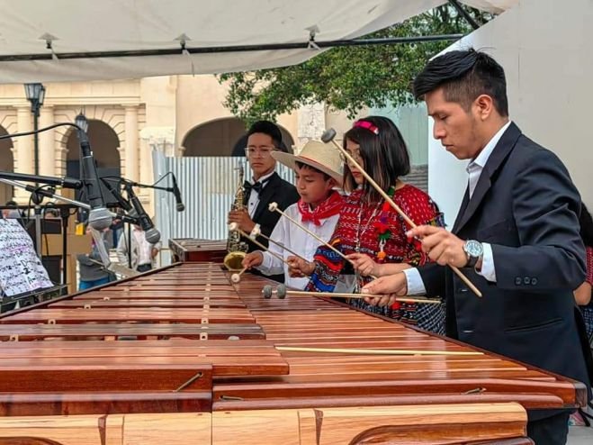 Es la encomienda del Presidente Municipal Mariano Díaz Ochoa, el de generar espacios donde la Cultura de Paz, forme parte del proceso de Socialización, a través del cual se asimile un sistema de valores.