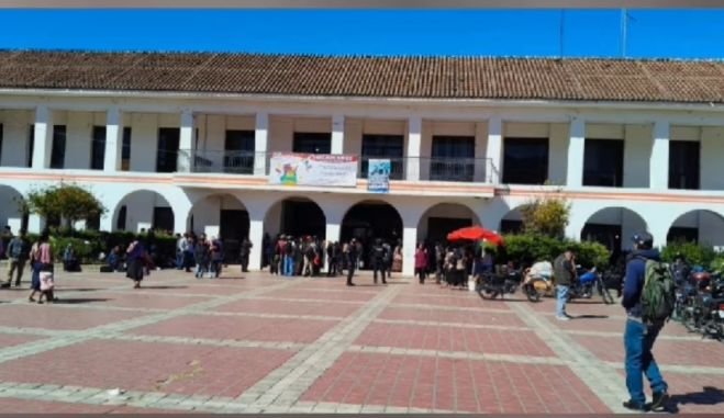 Protestan por deficiencias en el pago de tenencia vehicular en SCLC