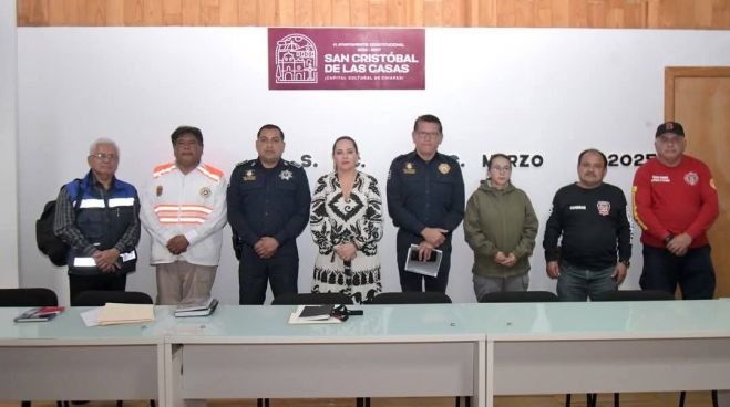 Refuerzan coordinación de seguridad y auxilio en San Cristóbal de Las Casas tras incendio