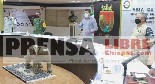 Rutilio Escand&oacute;n exhorta a personas de 40 a&ntilde;os en adelante a que acudan a vacunarse contra COVID-19