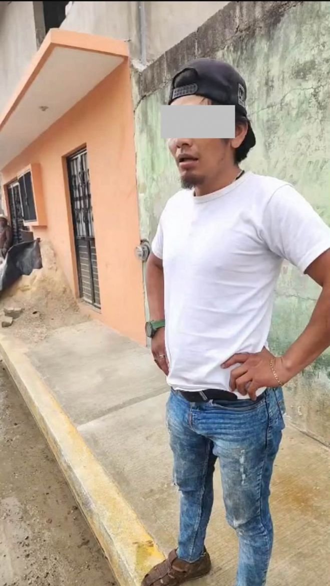 Intent&oacute; llevarse una moto y vecinos lo alcanzaron