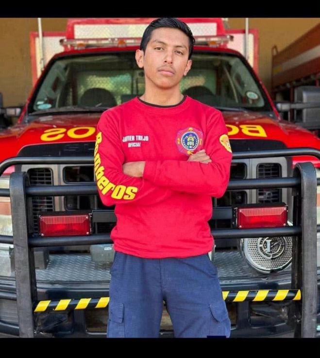 DIF Municipal brinda respaldo y acompa&ntilde;amiento a la familia del bombero fallecido