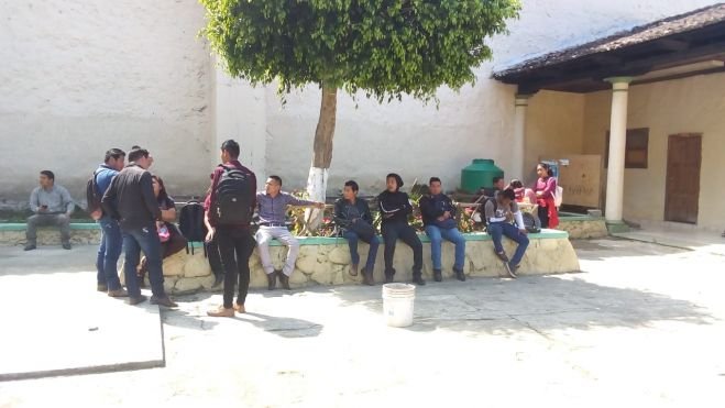 Inician huelga alumnos de la universidad &ldquo;Benito Ju&aacute;rez&rdquo; de Chenalh&oacute;